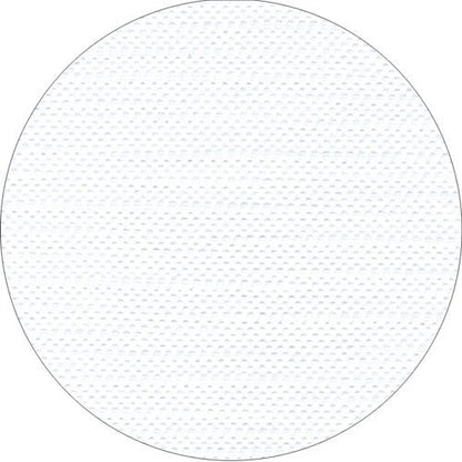 La nappe « ROYAL Collection » (120 x 180 cm) de PAPSTAR GmbH en tissu « ROYAL Collection » se distingue par une surface blanche avec un motif à pois uniforme, inspiré de la ROYAL Collection, sur un fond blanc simple.