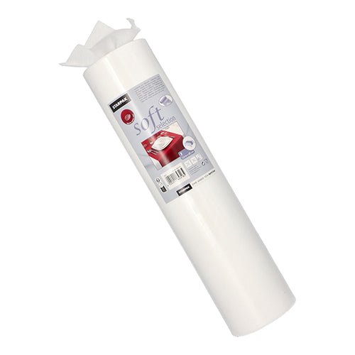 Un rouleau blanc de chemin de table Starpak, non-tissé semblable à du tissu « soft selection » (24 m x 40 cm), montre le nom de la marque et l'étiquette du produit avec un set de table rouge, quelques feuilles sont légèrement tirées vers le haut.