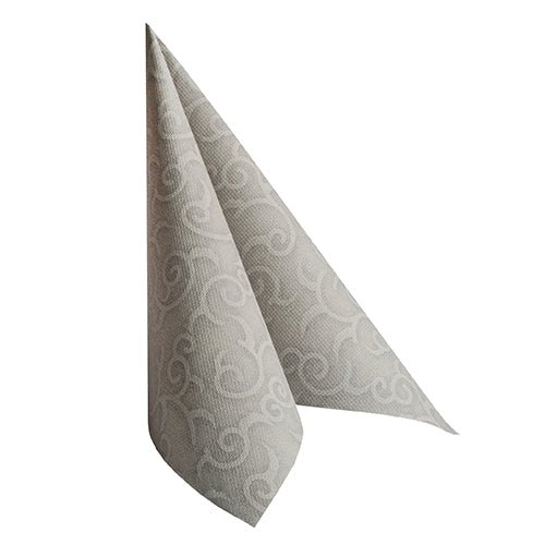 La serviette "ROYAL Collection" de PAPSTAR GmbH 50 serviettes (40x40 cm, gris, 1/4-pli) se tient debout devant un fond blanc et se distingue par sa teinte gris clair élégante et son motif discret.
