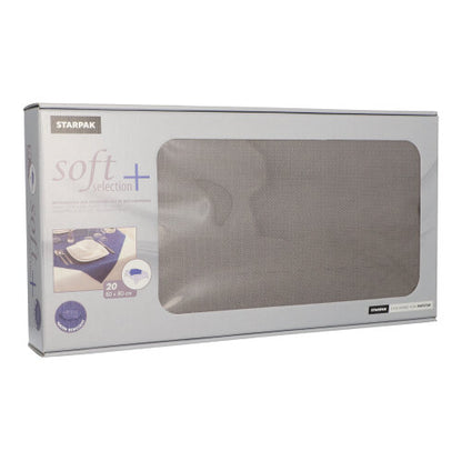 Une boîte rectangulaire avec 20 napperons semblables à du tissu en non-tissé « Soft Selection Plus » de Starpak (80 x 80 cm) dispose d'une fenêtre transparente, à travers laquelle les serviettes douces à l'intérieur sont visibles. L'emballage principalement gris met en valeur le logo Soft Selection Plus et les détails.