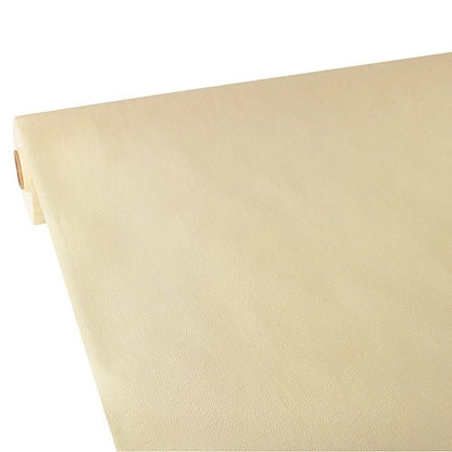 Une nappe Starpak partiellement déroulée, semblable à du tissu, non-tissé "soft selection plus" de Starpak en beige clair est posée à plat et montre sa texture douce et lisse. La nappe durable est simple et sans motifs ou marques visibles.