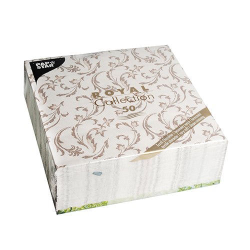 Un paquet carré de 50 serviettes en papier marron "ROYAL Collection" 1/4-pli 40x40 cm de PAPSTAR GmbH, dans un emballage beige orné avec du texte et une bannière dorée avec des informations sur le produit.