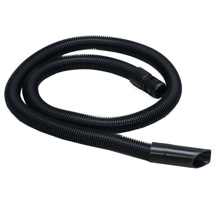 Le tuyau d'aspiration Diversey 2,2 m complet pour TASKI dorsalino/bora, avec tube flexible noir rainuré et embout étroit, est soigneusement enroulé sur fond blanc. Emballage : 1 pièce.