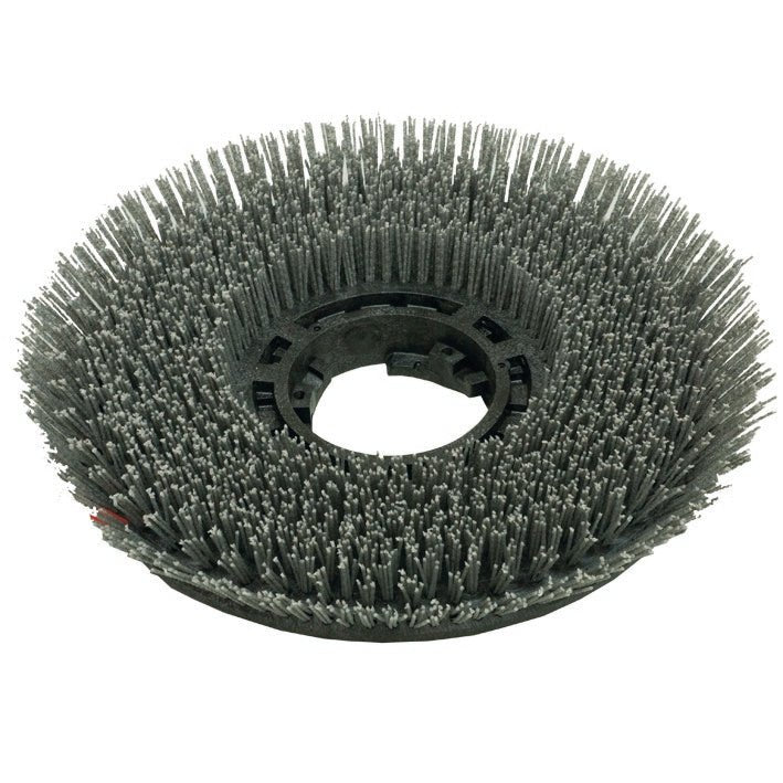 La brosse à récurer abrasive (Ø 43 cm) de Diversey Deutschland GmbH & Co. OHG avec des poils denses et fermes et un trou central est idéale pour nettoyer les salissures tenaces. Illustrée sur fond blanc. Emballage : 1 pièce.