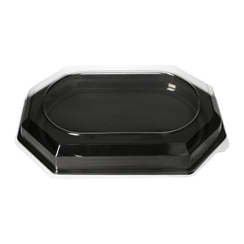 Le couvercle Starpak 10 pour plateaux de service, PET transparent, est un plateau octogonal noir durable en plastique avec un couvercle transparent et une surface texturée - idéal pour transporter ou présenter des aliments tout en les gardant frais.