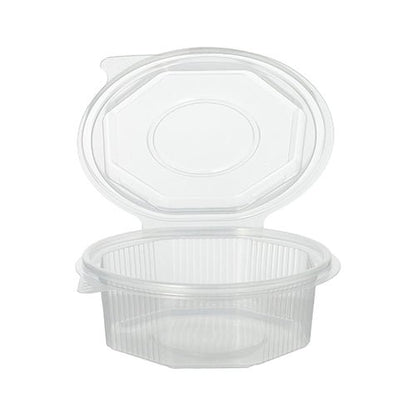 Un pot d'emballage Starpak 50 transparent, octogonal, muni de couvercles rabattables en PP, est représenté ici avec son couvercle rabattable ouvert, laissant apparaître l'intérieur vide. Ce récipient à usage unique est nervuré et idéal pour la conservation d'aliments, que ce soit pour une utilisation unique ou à emporter.