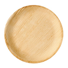 L'assiette ronde en palmier "pure" de PAPSTAR GmbH montre un grain de bois naturel et des lignes fines, est biodégradable ainsi qu'écologique, et se présente en brun clair d'une vue aérienne sur un fond blanc.