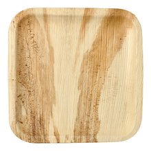 L'assiette carrée en feuille de palmier "pure" 6 de PAPSTAR GmbH se distingue par sa feuille de palmier naturelle, ses coins arrondis, ses rayures brunes et son grain de bois - un choix écologique pour tout événement.