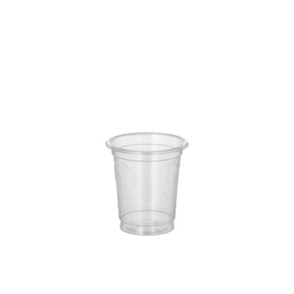 Un petit gobelet en plastique transparent de PAPSTAR 40 verres pour schnaps de la PAPSTAR GmbH avec un bord légèrement évasé est centré sur un fond blanc simple.