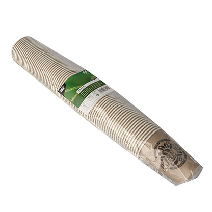 Une pile de PAPSTAR gobelets en carton 80 « Pure Joy » de PAPSTAR GmbH au design moderne, emballée dans un film transparent avec une étiquette verte et blanche.