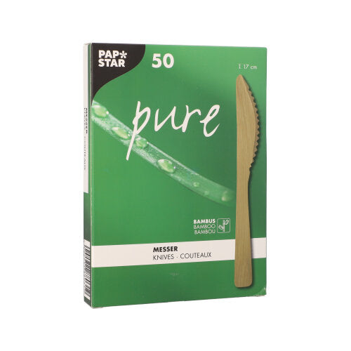 La boîte verte du PAPSTAR couteau en bambou "pure" (17 cm, 50 pièces) de PAPSTAR GmbH montre un couteau en bambou avec manche. L'emballage multilingue le présente comme écologique et stable - des couverts écologiques parfaits.