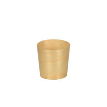 Les PAPSTAR coupelles en bois "pure" pour finger food, rondes, Ø 4,5 cm (12 pièces) de la société PAPSTAR GmbH sont de petites coupelles rondes en bois, idéales pour servir des amuse-gueules et rehaussant chaque table dressée de manière écologique. Illustré sur un fond blanc simple.