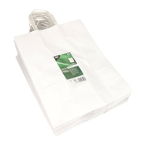 Une pile de PAPSTAR 25 sacs en papier avec poignées torsadées de la PAPSTAR GmbH est empilée. Sur le sac supérieur se trouve une étiquette produit vert-blanc avec des informations et un code-barres.