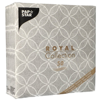 Un paquet carré de PAPSTAR 50 serviettes "ROYAL Collection" 1/4 pliée 40 x 40 cm gris de PAPSTAR GmbH, avec des serviettes de haute qualité en gris de la Royal Collection.