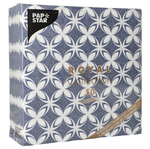Un paquet de 50 serviettes PAPSTAR "ROYAL Collection", 1/4-papillon (40 x 40 cm), avec des cercles géométriques bleus et blancs et "ROYAL Collection 50" en or sur le devant, de PAPSTAR GmbH.