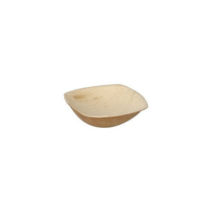Les PAPSTAR 25 bols en feuille de palmier "pure" "QUADRATO" nature de PAPSTAR GmbH sont de petits bols plats et carrés en matériaux clairs et écologiques, représentés sur un fond blanc simple.