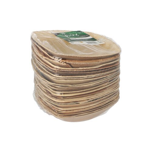 Une pile de PAPSTAR 25 assiettes en feuille de palmier "pure" QUADRATO nature biodégradables carrées avec des bords arrondis, fabriquées à partir de feuille de palmier légère, enveloppées dans un film transparent et avec une étiquette vert-blanc de PAPSTAR GmbH sur le dessus.