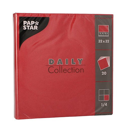 Un paquet de PAPSTAR 20 serviettes "DAILY Collection" (32x32 cm, 1/4 pli) de PAPSTAR GmbH offre un design simple et un emballage pratique - parfait pour une décoration de table élégante.