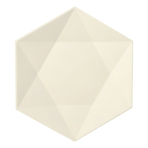 L'assiette hexagonale blanche PAPSTAR en canne à sucre "pure" de PAPSTAR GmbH offre un design discret et durable grâce à ses facettes géométriques écologiques (25 pièces).