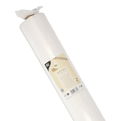 Un rouleau de nappe PAPSTAR, semblable à du tissu, PV-Tissue Mix « ROYAL Collection » (20 m x 1,18 m) de la PAPSTAR GmbH est photographié avec une étiquette beige portant les détails du produit et des instructions d'utilisation sur un fond blanc.