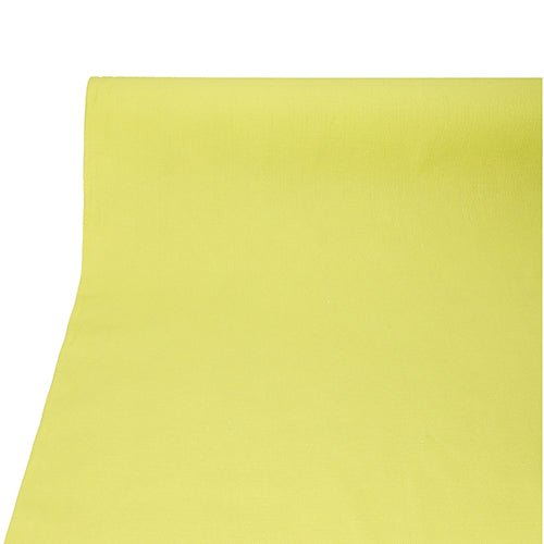 Une nappe PAPSTAR, semblable à du tissu, PV-Tissue Mix « ROYAL Collection » (20 m x 1,18 m) de la PAPSTAR GmbH est partiellement déroulée sur un fond blanc, montrant sa texture lisse et sa couleur jaune clair uniforme.