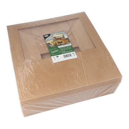 Une pile de boîtes à cupcakes carrées de 25 PAPSTAR 10 cm avec fenêtre en PLA de PAPSTAR GmbH est emballée dans du plastique ; un label de produit avec images et texte est posé dessus.
