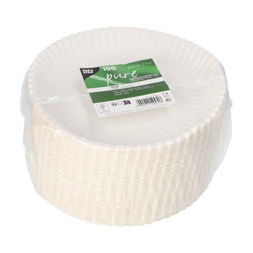 100 assiettes en carton rondes PAPSTAR profondes (Ø 22 cm) en carton "pure" dans un emballage en film avec étiquette verte et blanche de PAPSTAR GmbH.