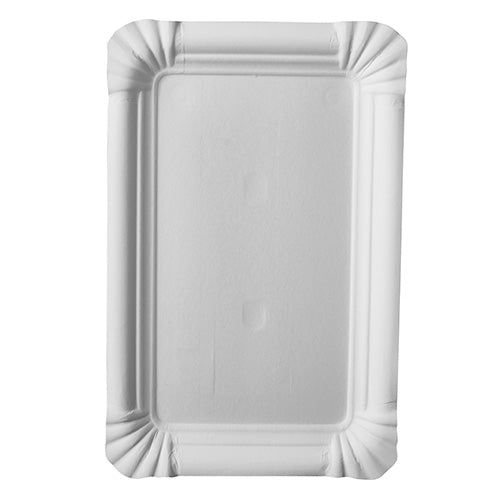 Le Starpak 20 assiettes, carton rectangulaire 13 cm x 20 cm blanc (20 pièces), se compose d'assiettes rectangulaires blanches avec des bords surélevés et des coins cannelés - idéal pour des fêtes écologiques. Photographié d'en haut sur un fond simple.
