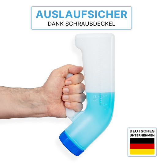 Eine Hand hält die ARNOMED Urinflasche Classic Unisex der ARNOWA GmbH - eine transparente, auslaufsichere Urinflasche mit blauem Deckel und deutschem Text, der für hygienische Urinaufnahme wirbt. Eine deutsche Flagge zeigt "Deutsches Unternehmen".