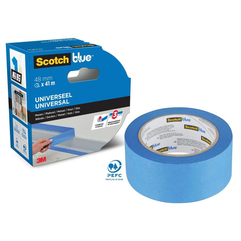 Une boîte et un rouleau de ruban de masquage ScotchBlue™ "Multi-Surface" (48 mm x 41 m) de 3M Deutschland GmbH. L'emballage bleu montre l'utilisation du ruban sur différentes surfaces, avec une certification PEFC visible et la marque 3M.