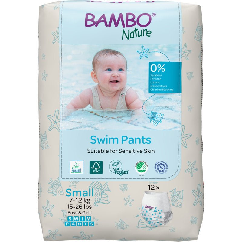 Les couches de bain Bambo Nature, taille S, 7-12 kg (paquet de 12 pièces) de Abena Re-Seller GmbH sont sans parabènes et sans parfum - idéales pour la peau sensible des bébés et les petits nageurs de 7-12 kg.