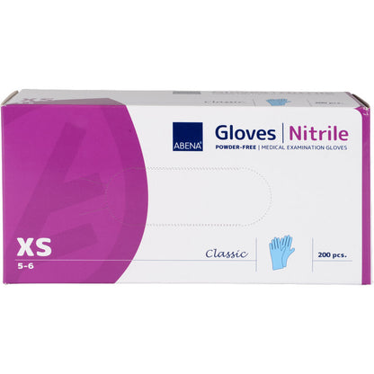 Une boîte rectangulaire de gants en nitrile Classic, sans poudre, bleu de Abena Re-Seller GmbH (taille XS, 5-6) contient 200 gants - idéale pour les établissements médicaux. La boîte principalement blanche a une zone violette à gauche.