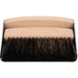 Une balayette avec un manche en bois et des poils foncés repose sur une pelle noire - idéale comme le set de balayage de table ENA Living d'Abena Re-Seller GmbH (carton de 24) pour un nettoyage de table facile.