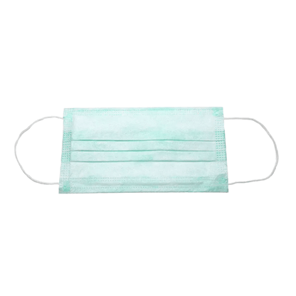 Un masque AMPri BASIC-PLUS OP bleu clair 3 couches. Type II, fabriqué par AMPri Handelsgesellschaft mbH, avec des boucles d'oreilles repose à plat sur un fond blanc. Ce masque à trois couches dispose de trois plis et est conçu comme un masque jetable pour empêcher la propagation des polluants.