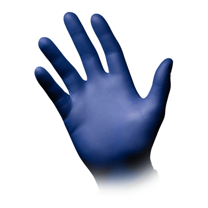 Un seul gant en nitrile AMPri Epiderm Protect de MED-COMFORT en bleu métallique est représenté avec la paume vers le haut sur un fond blanc simple. Les doigts du gant sans poudre sont légèrement écartés.