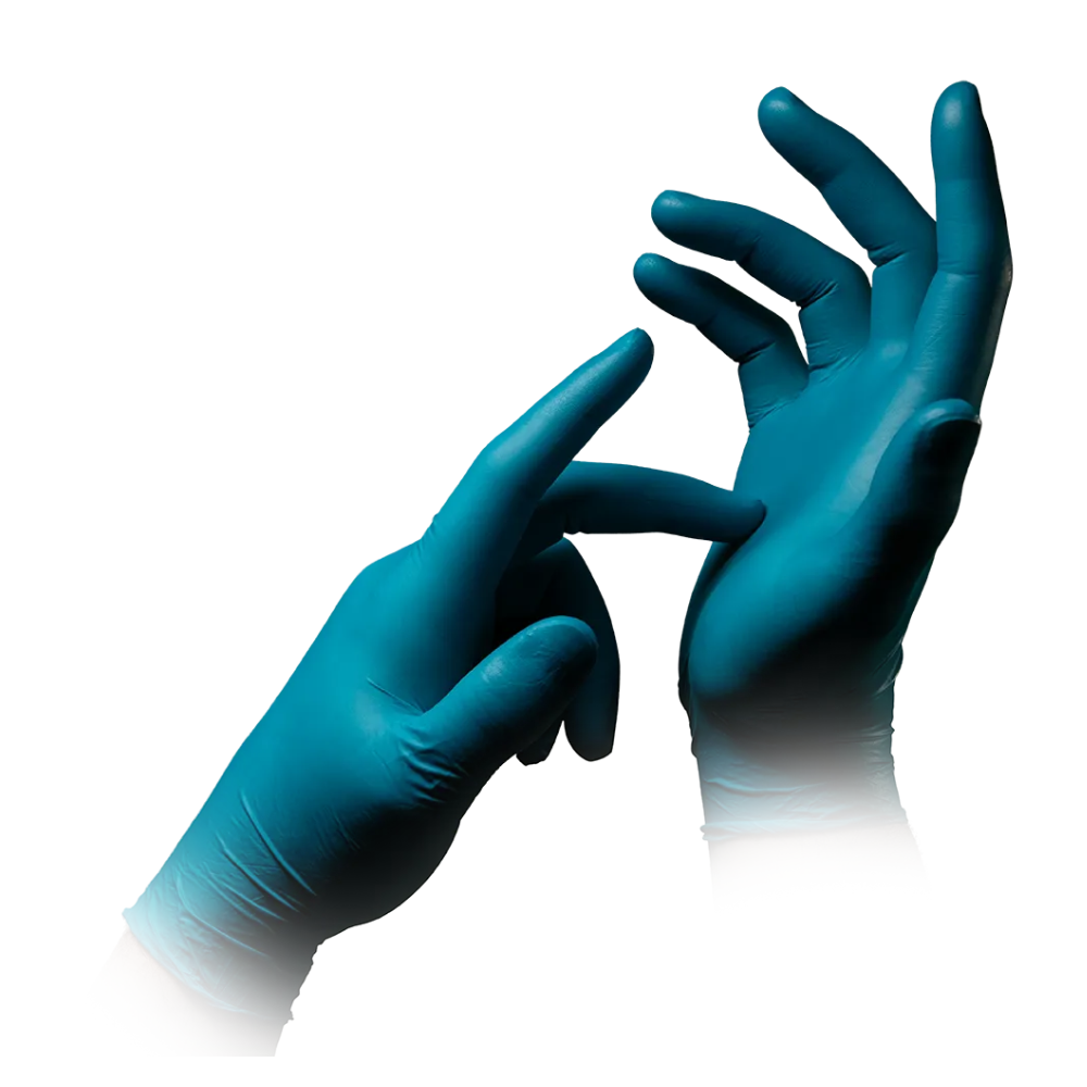 Vor weißem Hintergrund sind zwei Hände mit türkisfarbenen AMPri STYLE CLEAN OCEAN Nitrilhandschuhen puderfrei von MED-COMFORT, der AMPri Handelsgesellschaft mbH, zu sehen. Die linke Hand weist mit dem Finger auf die rechte Hand, die leicht geöffnet ist, wodurch eine vorsichtige, gelassene Geste entsteht. Der Fokus liegt auf den Handschuhen und der Positionierung der Hände.