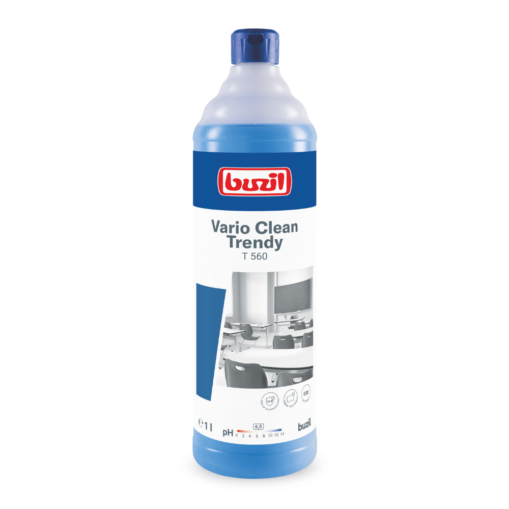 Le Buzil Vario Clean Trendy T 560 Nettoyant doux et plastique neutre de BUZIL-WERK Wagner GmbH & Co. KG est disponible dans une bouteille bleu et blanc, sur laquelle est imprimée une image en noir et blanc d'une salle de classe impeccable avec des tables et un tableau. Ce nettoyant d'un litre assure un éclat sans traces, et l'indication du pH à l'avant facilite l'effet de nettoyage.