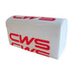 Une pile de papier plié CWS en zigzag, cellulose, pliage en M, 3 couches, blanc éclatant, avec l'inscription "CWS" en lettres rouges grasses sur le côté, illustrée sur fond blanc. Emballage : 20 pièces par carton. Marque : CWS.