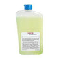 Le liquide désinfectant universel CWS Cleanseat (1 pièce) se présente dans une bouteille en plastique transparent avec un bouchon bleu et une étiquette blanche avec le logo rouge "CWS" - idéal pour les surfaces hygiéniques.