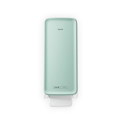 Le distributeur de savon mousse CWS PureLine est un distributeur mural, rectangulaire, de couleur vert clair avec l'inscription "SOAP" sur le devant, un levier blanc en dessous et le branding CWS près de la base - idéal pour toute salle de bain.