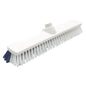 La tête de brosse DUO-BESEN de Haug Bürsten KG a des poils en polyester PBT rigides blancs et bleu foncé (ø 0,50/0,25 mm), mesure 400x60x45/50 mm et dispose d'un support supérieur pour une fixation facile du manche.