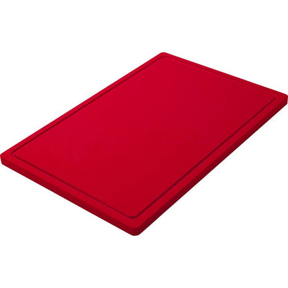 La PLAN DE TRAVAIL GRAND, PE, ANTIDÉRAPANT, 600X400X20MM de Haug Bürsten KG est une planche à découper rectangulaire rouge antidérapante avec des coins arrondis et une rainure périphérique sur fond blanc.