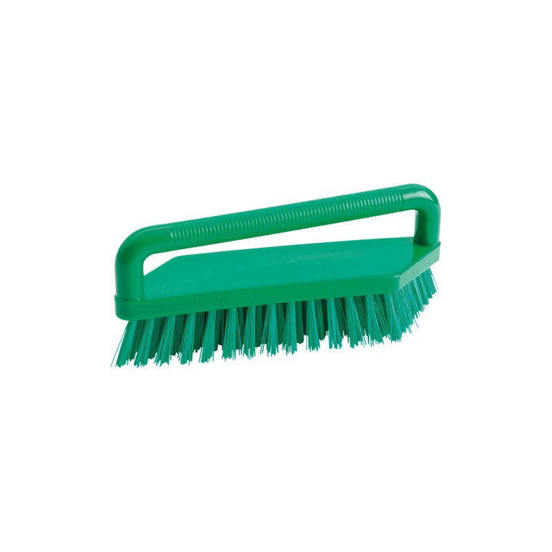 Illustrée est une BROSSE À RÉCURER, PBT DUR 180X48X22MM de Haug Bürsten KG avec des poils rigides et une poignée intégrée en vert sur fond blanc.