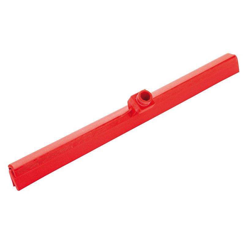 Le RACLETTE À EAU, 2 LÈVRES, 620 MM de Haug Bürsten KG est une tête de raclette en plastique rouge avec des lèvres doubles et un support de manche central, idéale pour le nettoyage efficace des sols ; représentée isolée sur fond blanc.