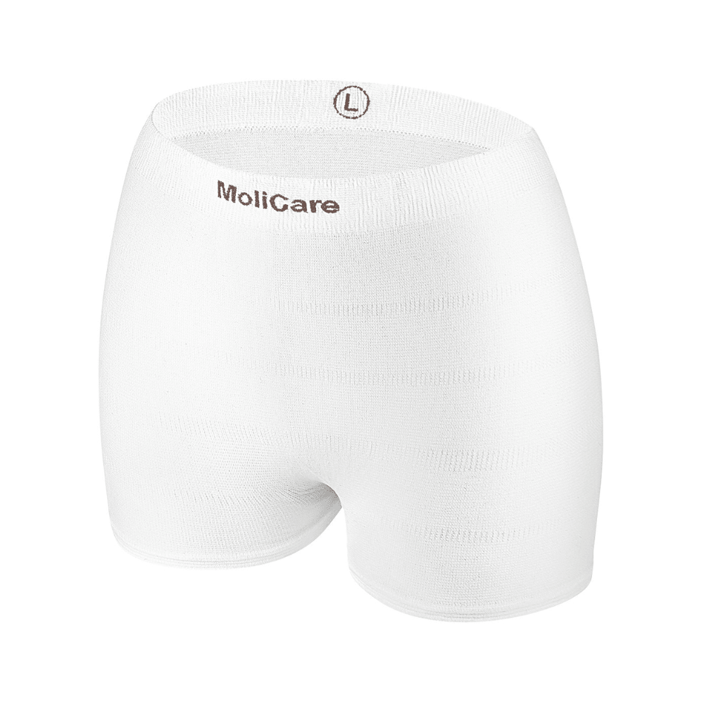 Culotte filet Hartmann MoliCare® Fixpants de Paul Hartmann AG, sous-vêtement blanc pour incontinence pour adultes en taille L avec étiquette de ceinture, conçu pour une fixation sécurisée des protections pour incontinence, illustré sur un fond blanc simple.
