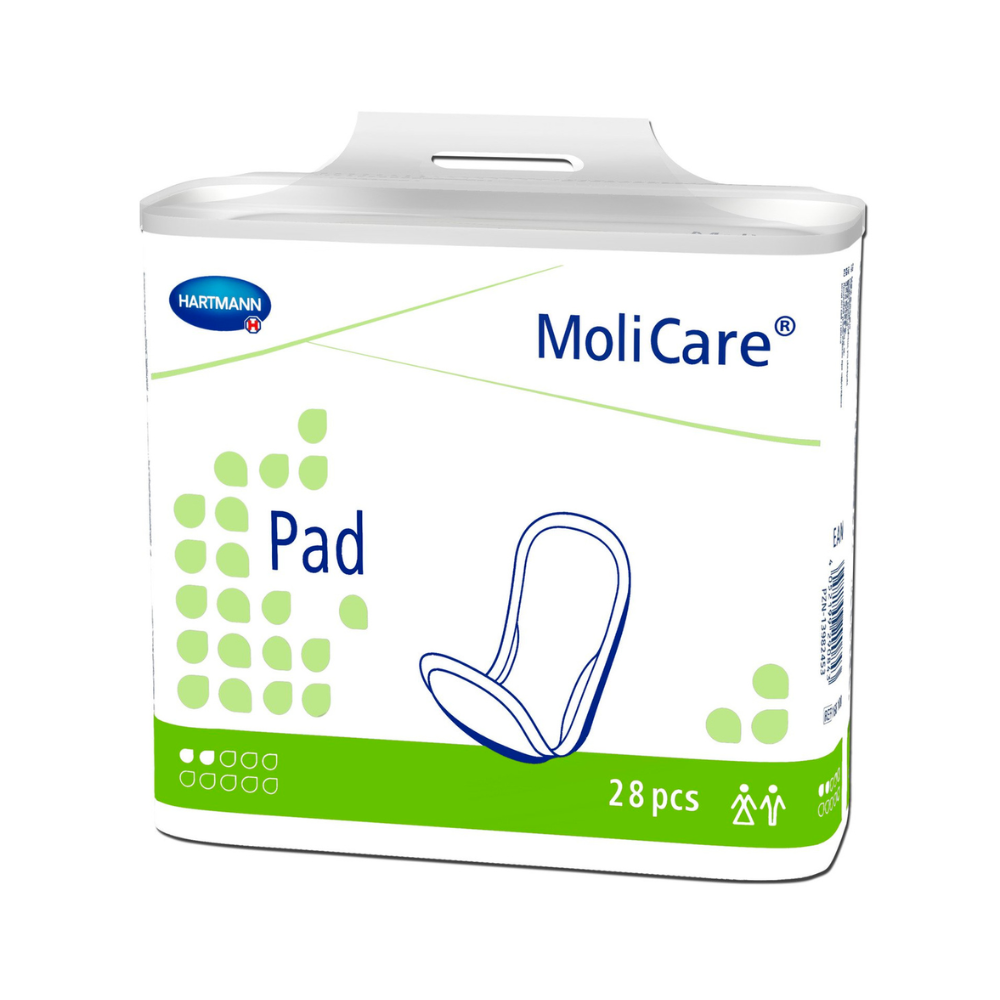 Un paquet de protections Hartmann MoliCare contre l'incontinence, contenant 28 pièces. L'emballage est principalement blanc avec des accents verts et contient sur le devant une illustration simplifiée d'une protection. Le produit est destiné à être utilisé aussi bien par les hommes que par les femmes.