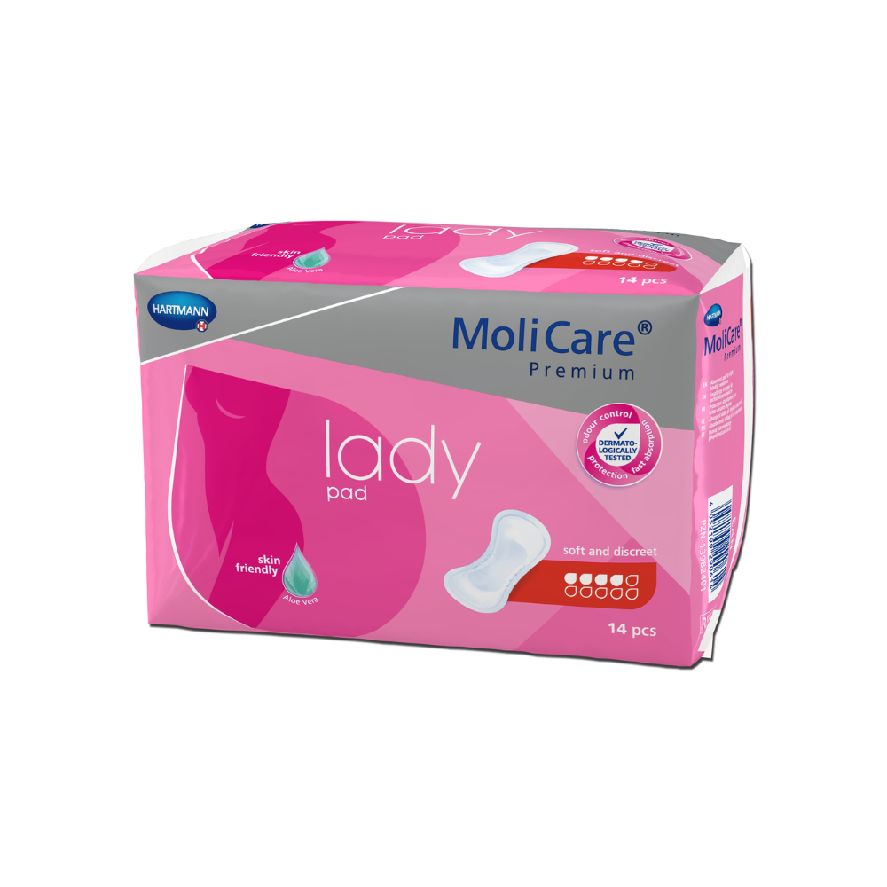 Une image montre un paquet de protections Hartmann MoliCare® Premium Lady Pad. L'emballage rose et blanc affiche une silhouette féminine sur le devant et contient 14 protections. Ces protections Lady Pads portent le logo de Paul Hartmann AG et sont décrites comme « douces et discrètes » et « respectueuses de la peau », parfaites pour une légère incontinence.