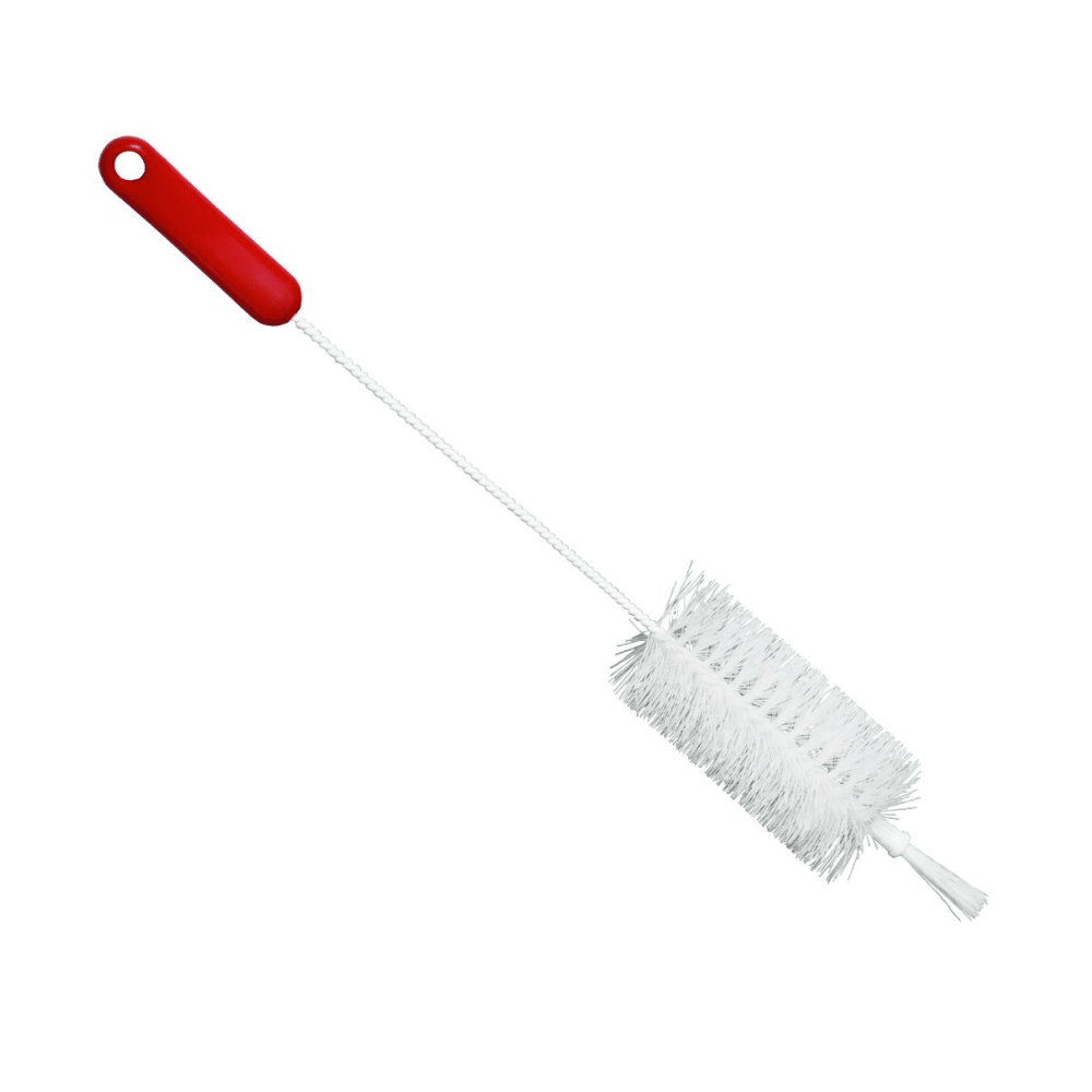 La brosse à bouteille Haug de Haug Bürsten KG avec une tête de brosse blanche en nylon 6.0 résistant et un manche rouge assure un nettoyage toujours hygiénique. Elle est représentée avec son long manche incliné devant un fond blanc simple.