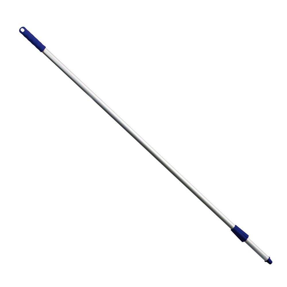 Un manche à balai METAL DETECT PREMIUM manche en aluminium 1450 x Ø25 0 de Haug Bürsten KG, conforme aux normes HACCP, a des poignées en plastique bleu à chaque extrémité et est appuyé en biais sur un fond blanc propre.