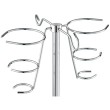 Eine Nahaufnahme des Novocal Infusionsflaschenhalters für Infusionsständer aus Edelstahl (für Rundrohr 18 mm, 2 Halter, 1 Stück) mit verchromten Drahthaltern, die von einer zentralen Stange für Flaschen oder Gläser abgehen.